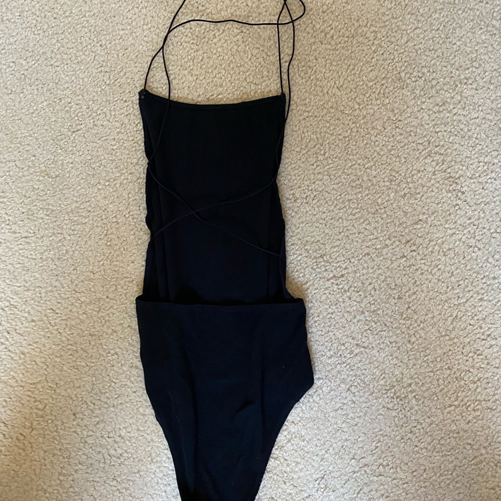 BRANDY MELVILLE BODYSUIT